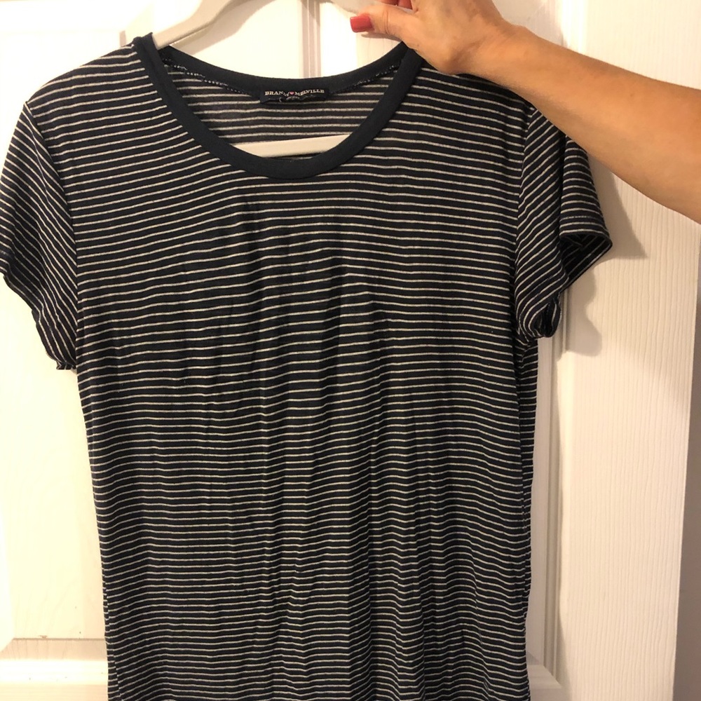 BRANDY MELVILLE STRIPED TEE
